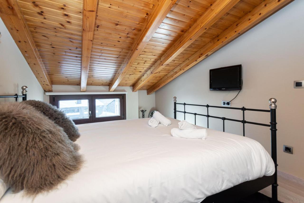 Apartamentos Vaquers Mikka 3000 Pas De La Casa Exteriör bild