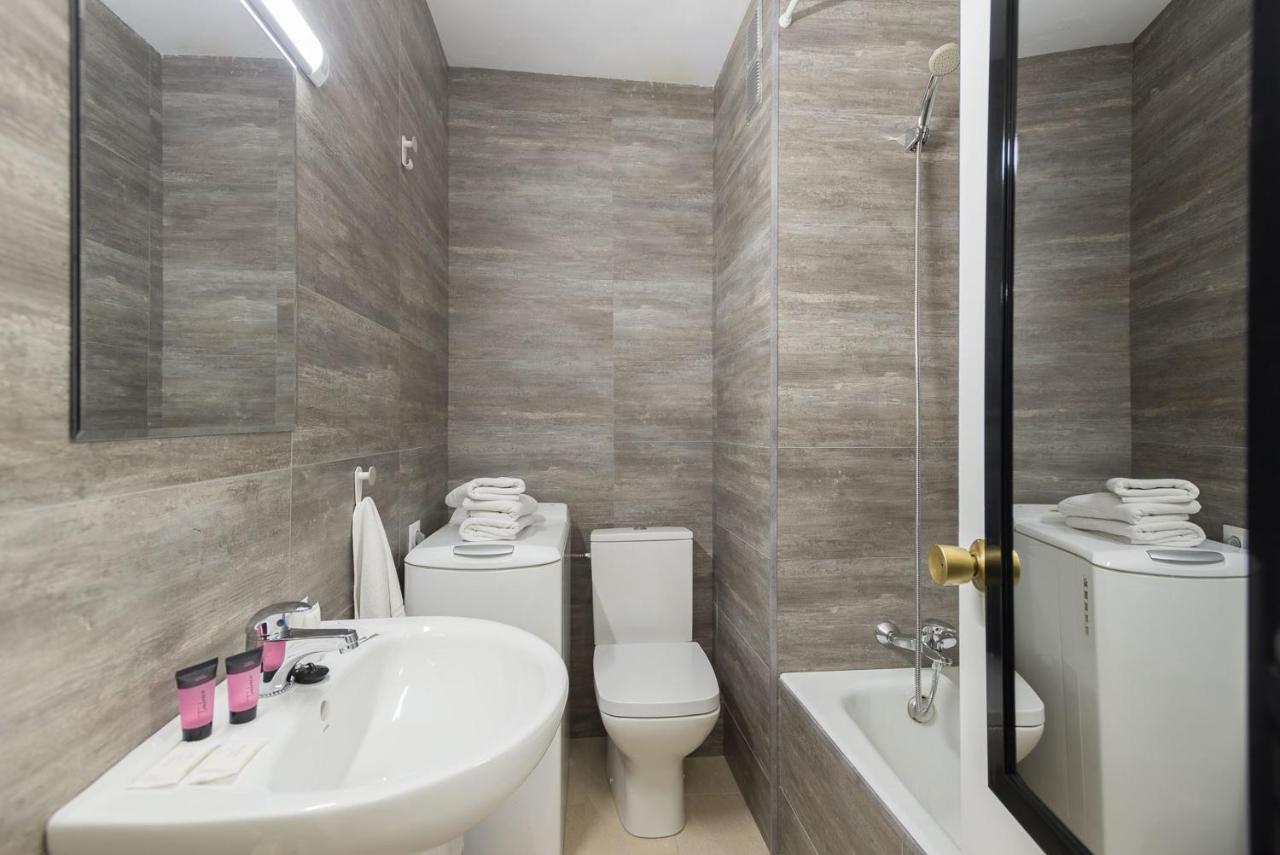 Apartamentos Vaquers Mikka 3000 Pas De La Casa Exteriör bild