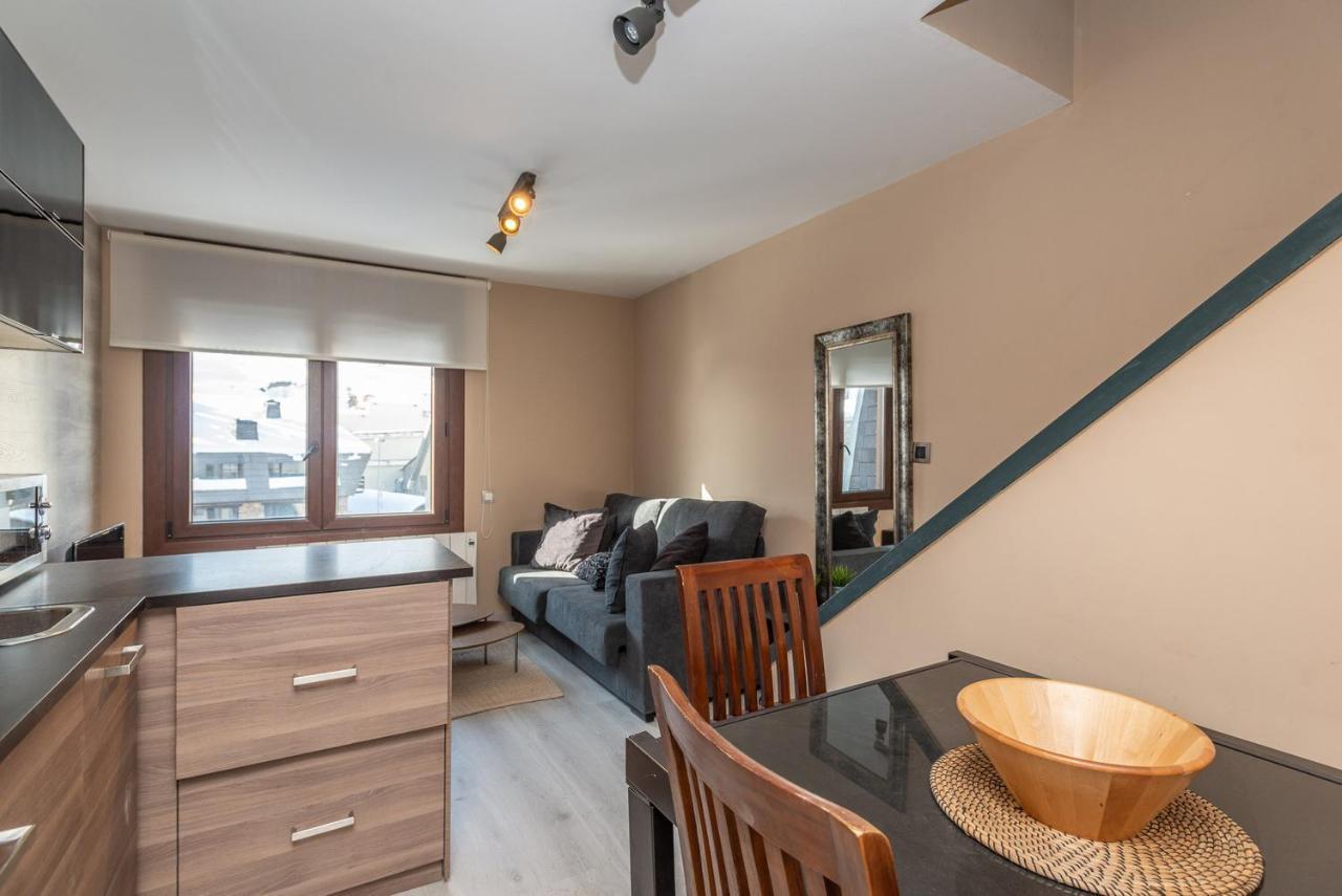 Apartamentos Vaquers Mikka 3000 Pas De La Casa Exteriör bild